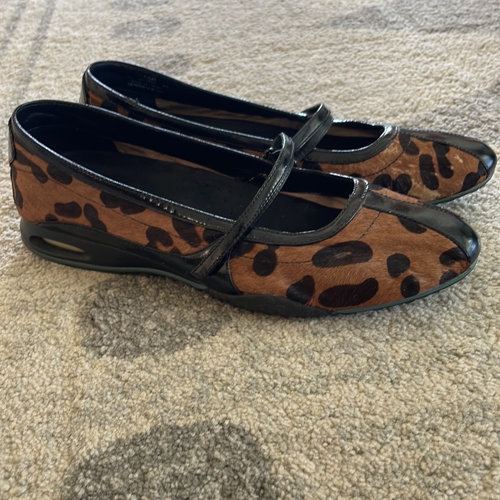 🍎SOLD Cole Haan Nike leopard print pony hair Mary Jane flats 10B Velcro Strap